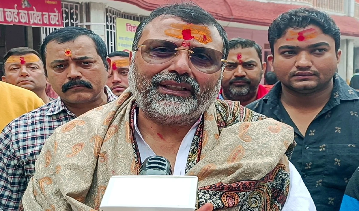 संविधान की हत्यारी कांग्रेस… निशिकांत दुबे ने सोनिया गांधी पर लगाया ये बड़ा आरोप
